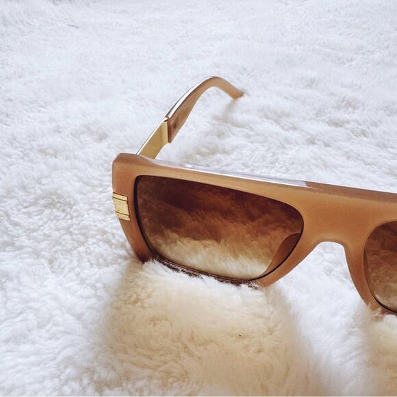 Inez Mocha Oversized Square Sunglasses - Picture 2 of 10